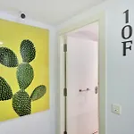 Paradise Sun - Stylish 1br With Pool, Terrace & Rooftop Bar, 100 M From Apartment