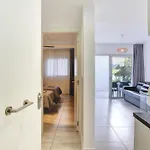 Paradise Sun - Stylish 1br With Pool, Terrace & Rooftop Bar, 100 M From
